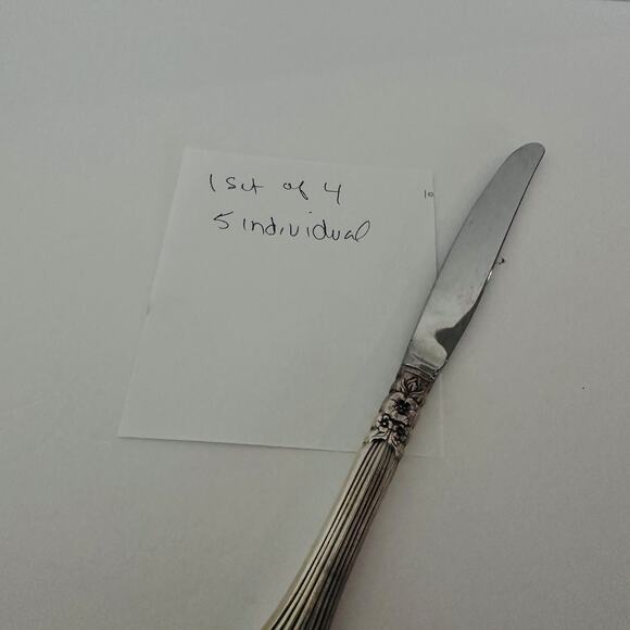 Vintage Oneida Floral Queen 1992 Silverware Dinner Knives - Picture 8 of 12